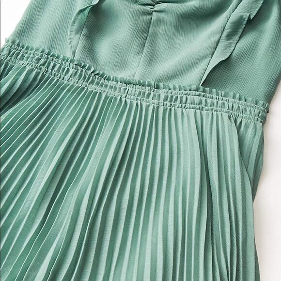 🔥Club Monaco pleated flounce midi dress size 14, NWT - Picture 5 of 8